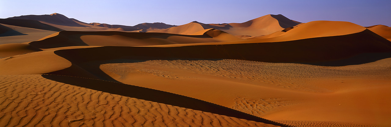 #010058-4 - Sand Dunes, Sossusvlei, Namibia, Africa
