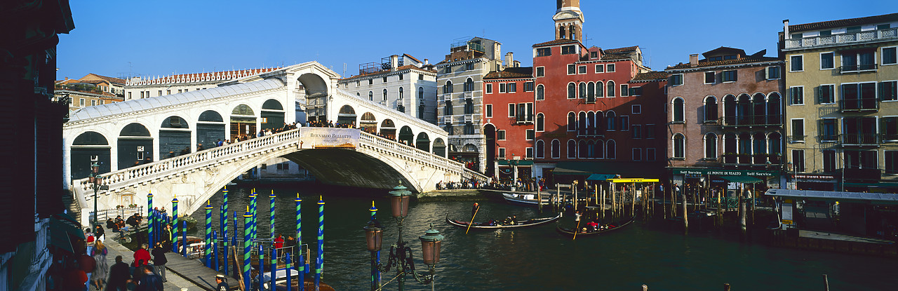 #010122-3 - Rialto Bridge & Grand Canal, Venice, Italy