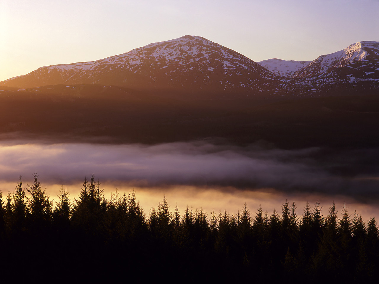 #010286-1 - Low Cloud in Glen Garry, Highland Region, Scotland