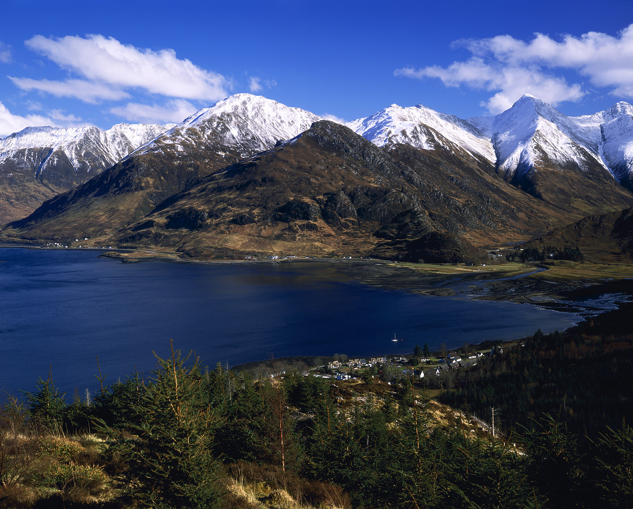 #020039-3 - Five Sisters of Kintail, Highland Region, Scotland