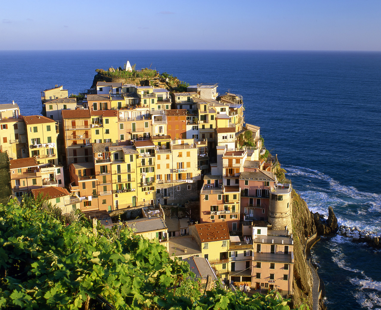 #020161-4 - View over Manarola, Cinque Terre, Liguria, Italy