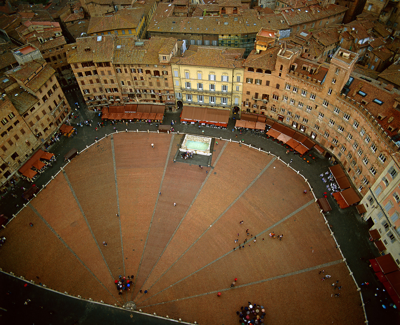 #020188-5 - View over Piazza del Campo, Siena, Tuscany, Italy