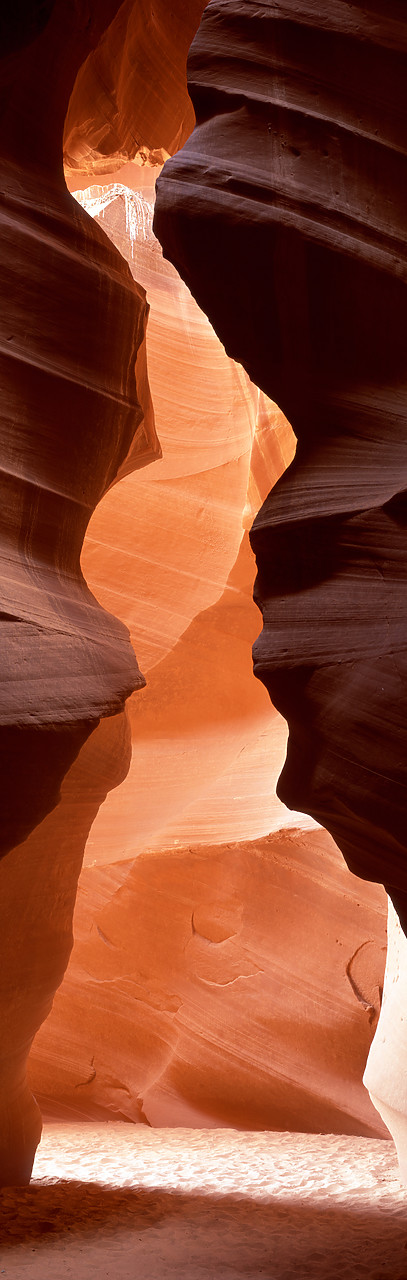 #020707-1 - Upper Antelope Canyon, Page, Arizona, USA