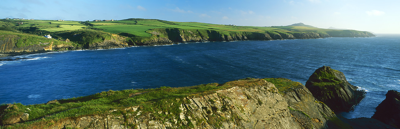 #030188-2 - Coastline at Abereiddy, Dyfed, Wales