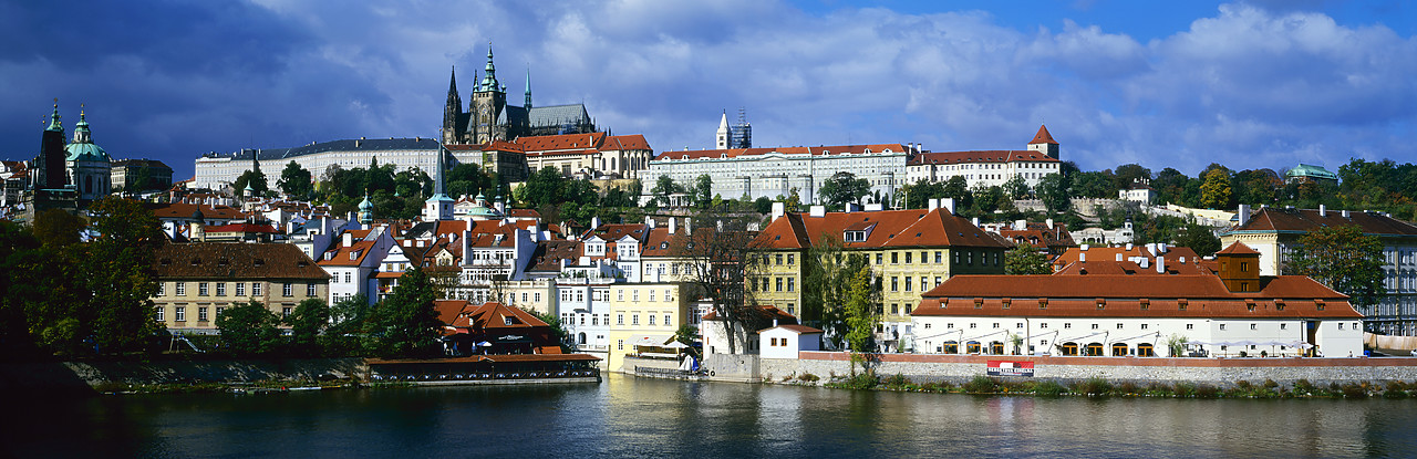 #030433-4 - Prague Castle & St. Vitus Cathedral, Prague, Czech Republic