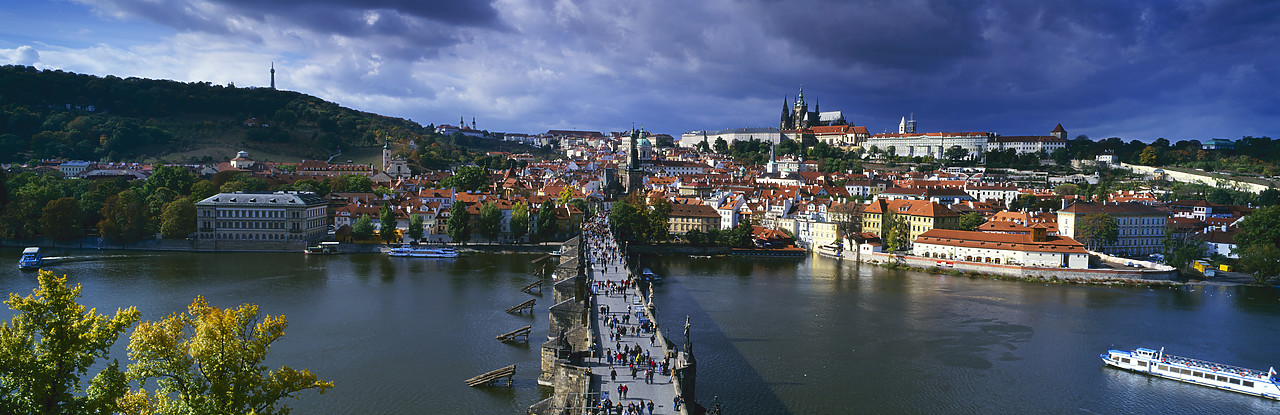 #030438-1 - View of  Charles Bridge over Vltava River, Prague, Czech Republic