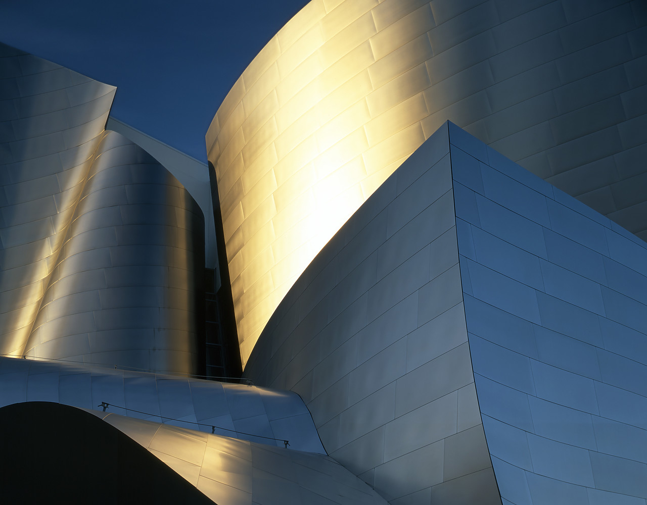 #040050-1 - Disney Concert Hall (Architect: Frank Gehry), Los Angeles, California, USA