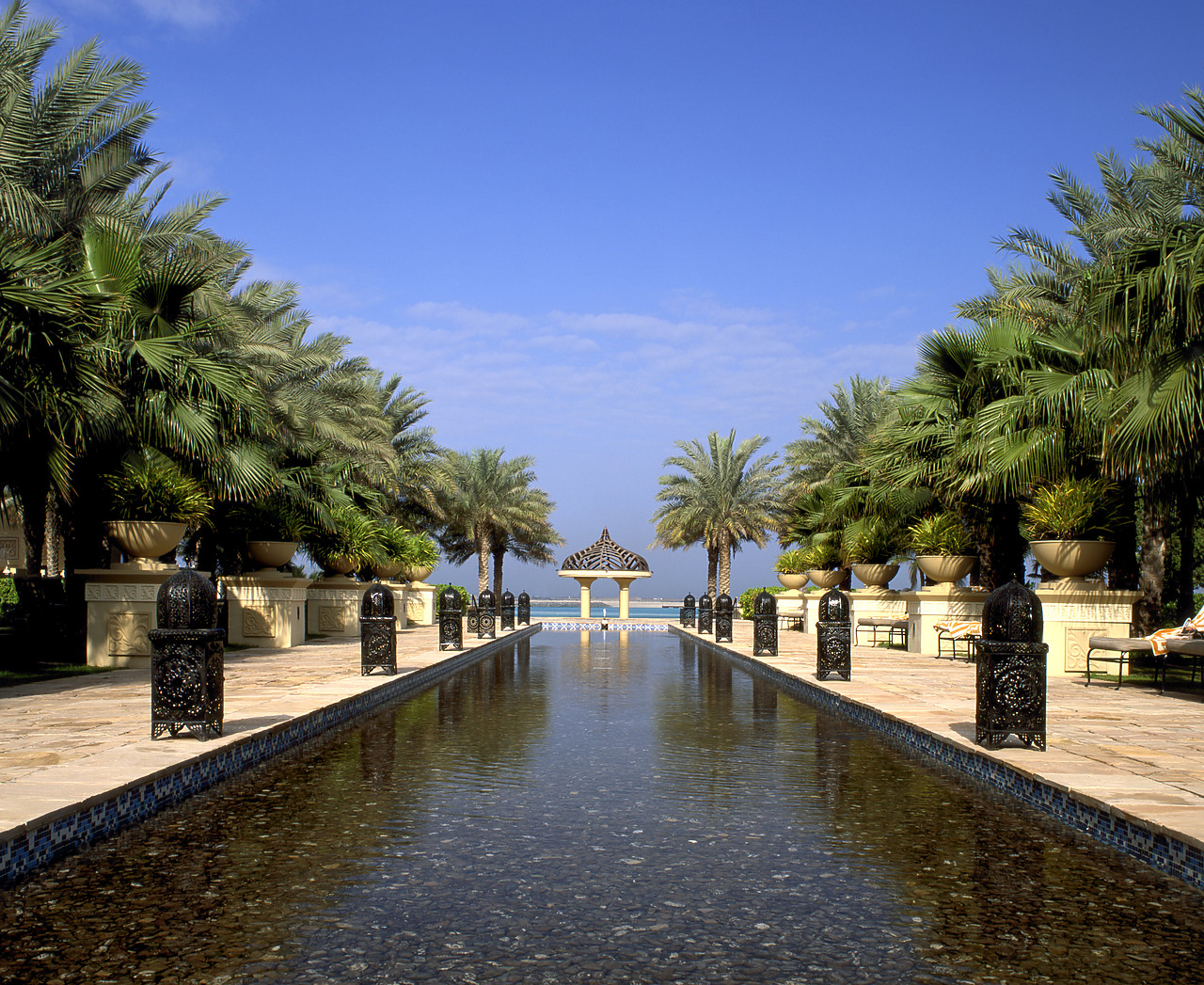 #050035-1 - Royal Mirage Garden Pool, Dubai, UAE