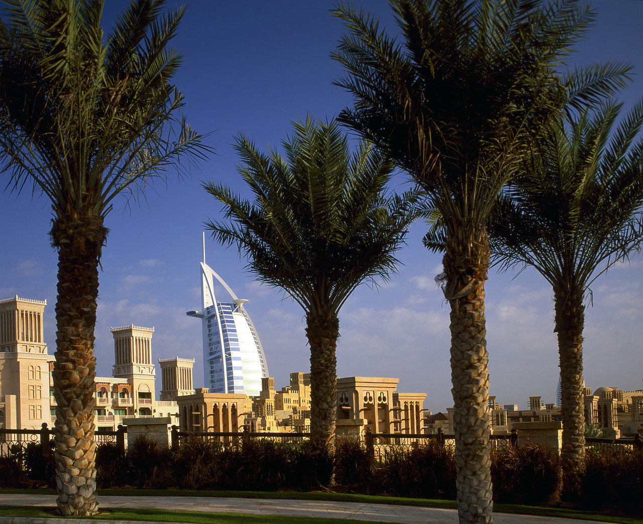 #050052-1 - Burj Al Arab & Medinat Jumeirah, Dubai, UAE