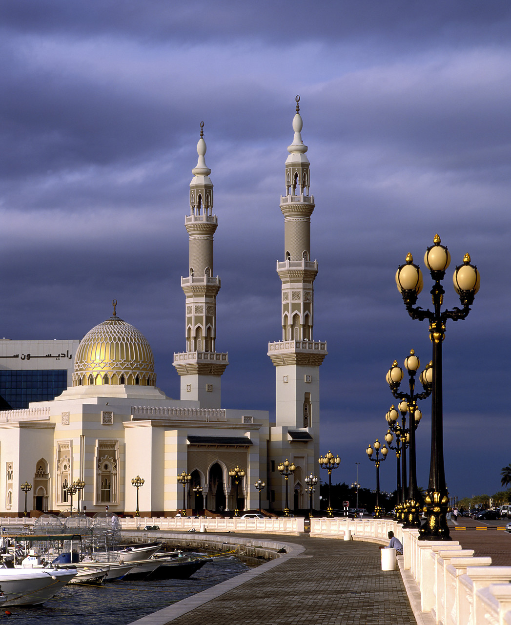 #050056-1 - Mosque, Sharjah, UAE