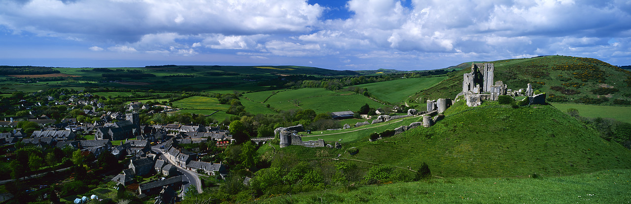 #050201-8 - Corfe Castle, Dorset, England