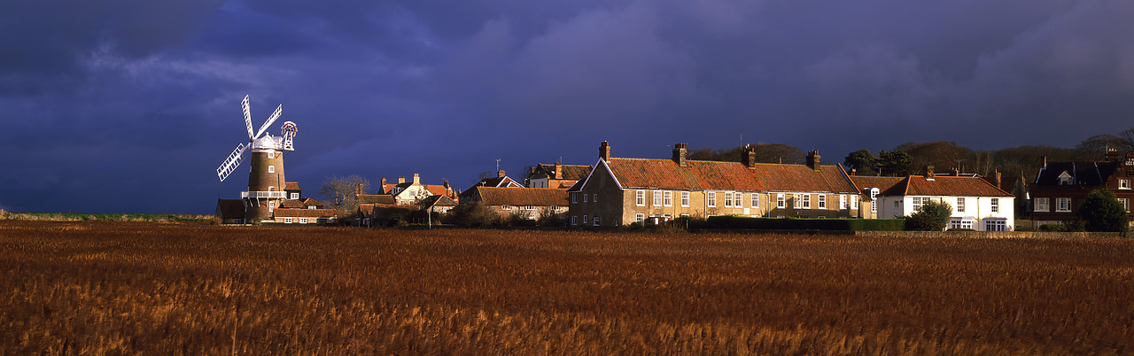 #050283-1 - Winter Light on Cley Windmill, Cley, Norfolk, England