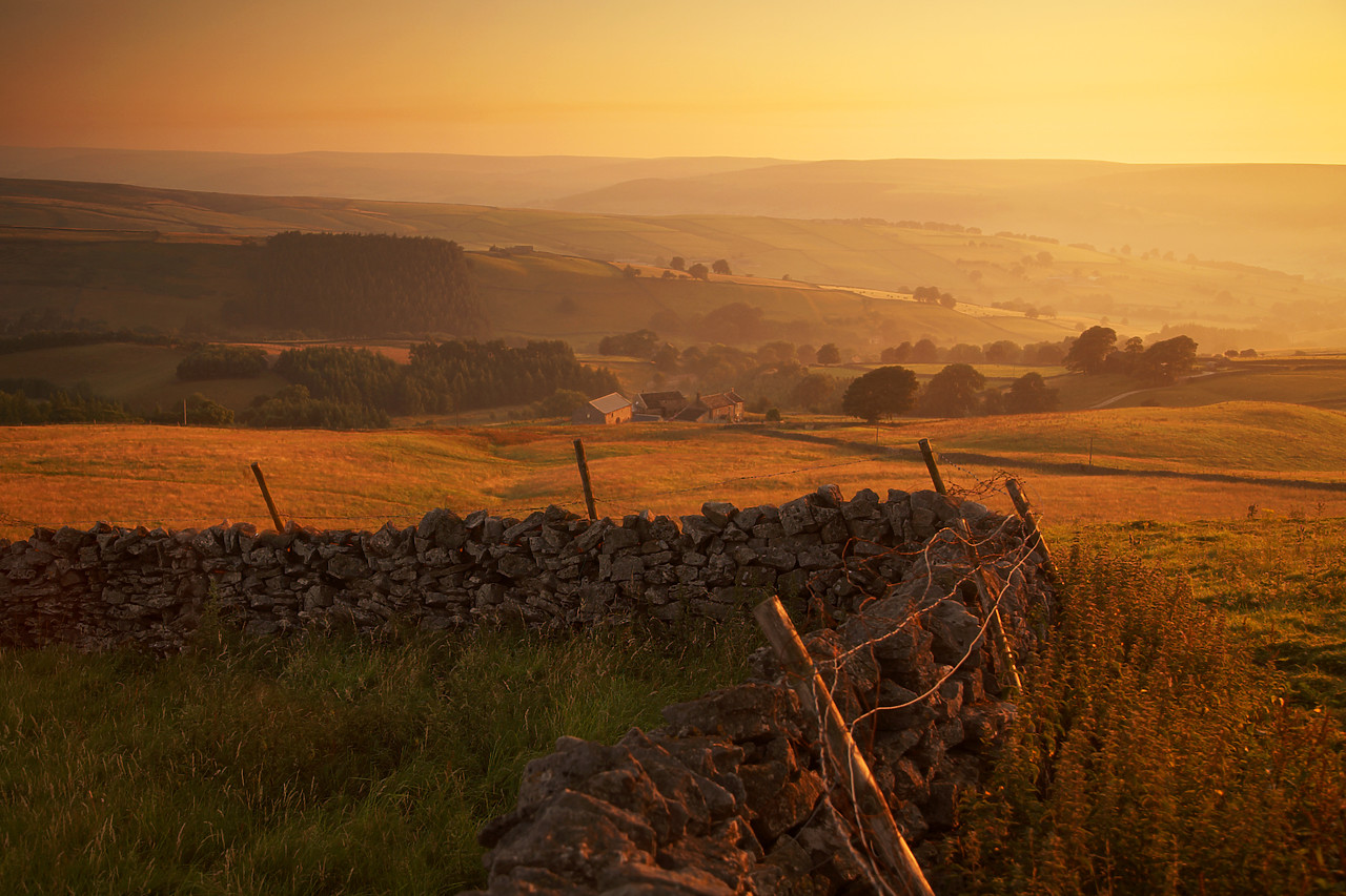 #060115-1 - Sunrise from Green How Hill near Pateley Bridge, North Yorkshire, England