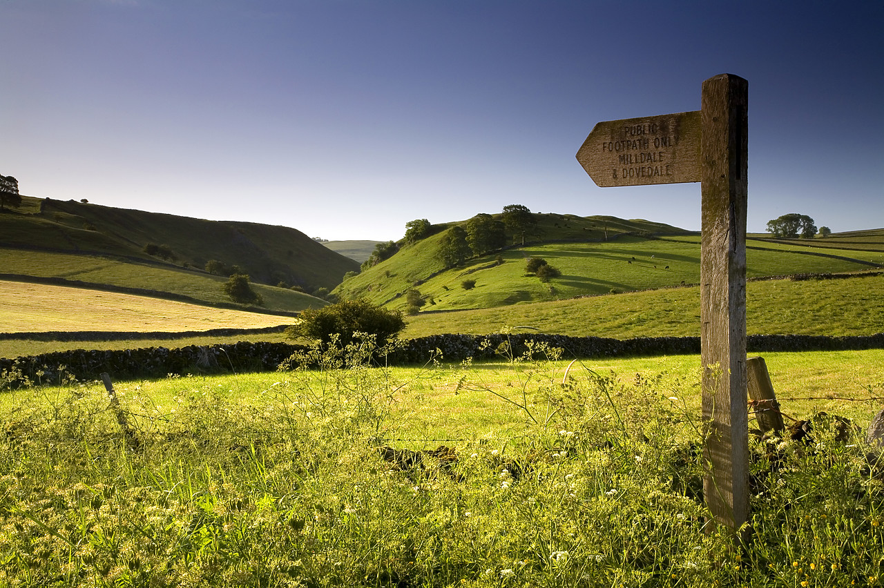 #060144-1 - Countryside at Dovedale, Peak District National Park, Derbyshire, England