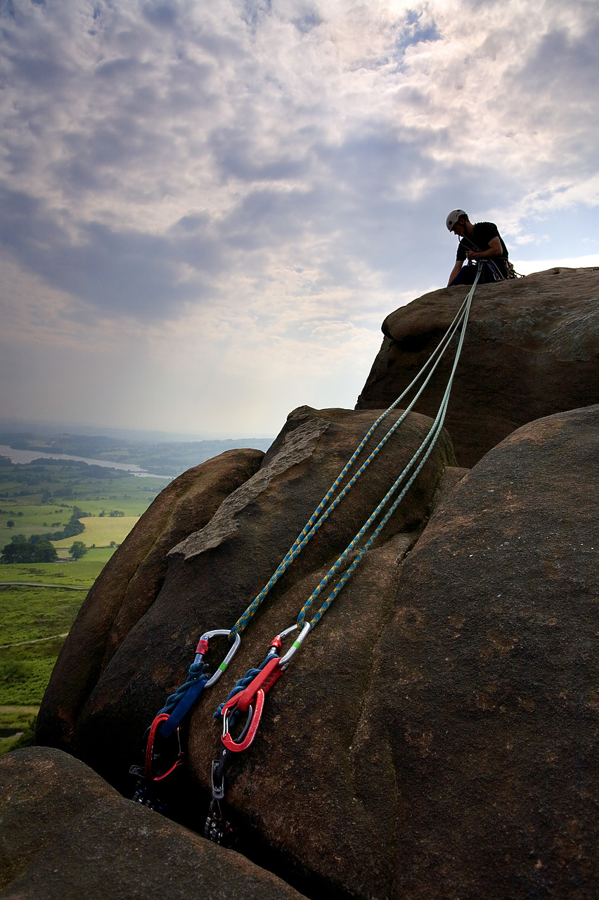 #060154-1 - Rock Climbing on the Roaches, Peak District National Park, Derbyshire