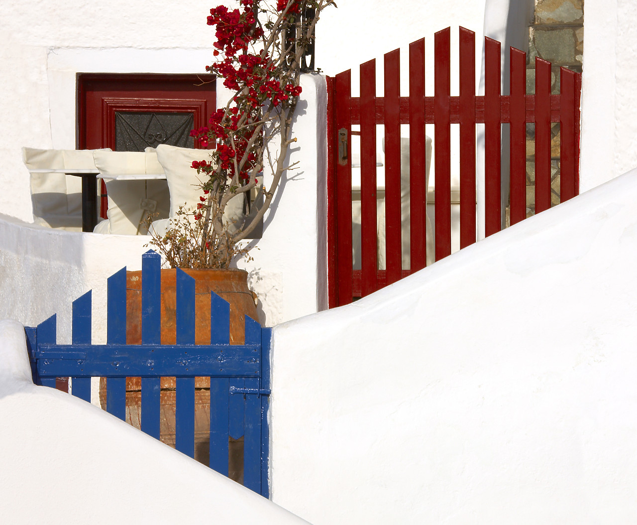 #060256-3 - Church Dome & Gates, Oia, Santorini, Greece