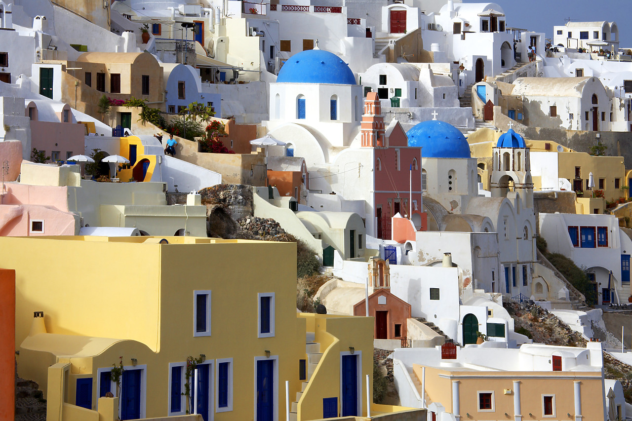 #060287-1 - Patterns of Terraced Buildings, Oia, Santorini, Greece