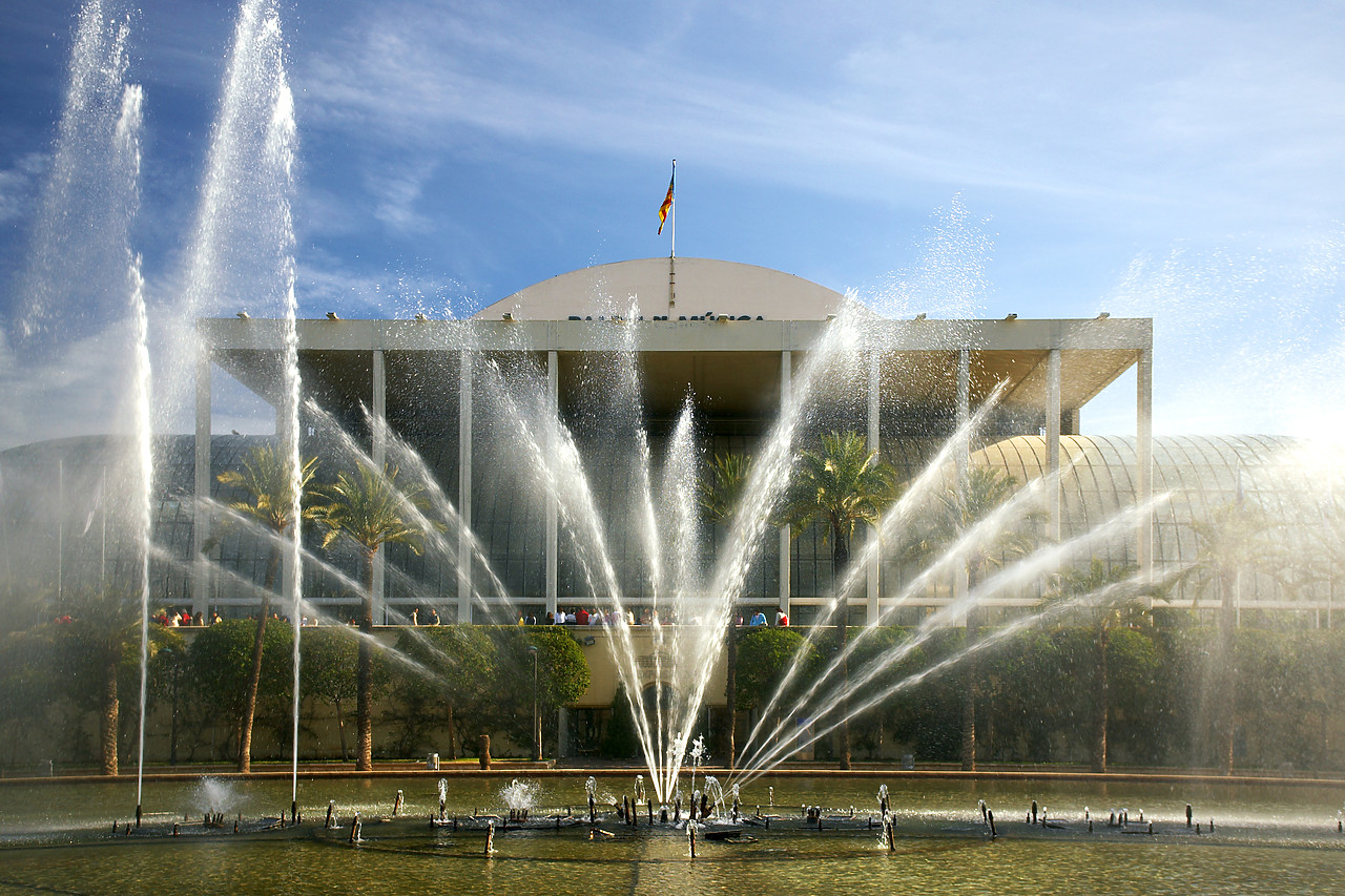 #060353-1 - Music Palace & Fountain Display, Valencia, Spain