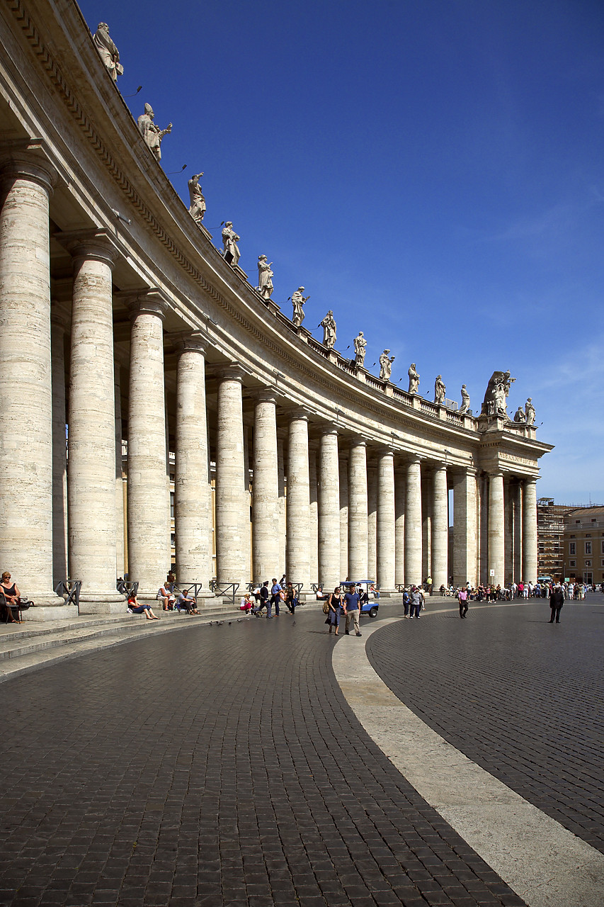 #060399-2 - St. Peter's Square, The Vatican, Rome, Italy