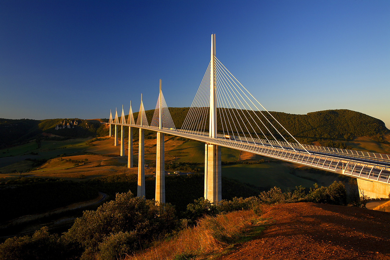 #060459-1 - Millau Viaduct over the Tarn River valley, Millau, France