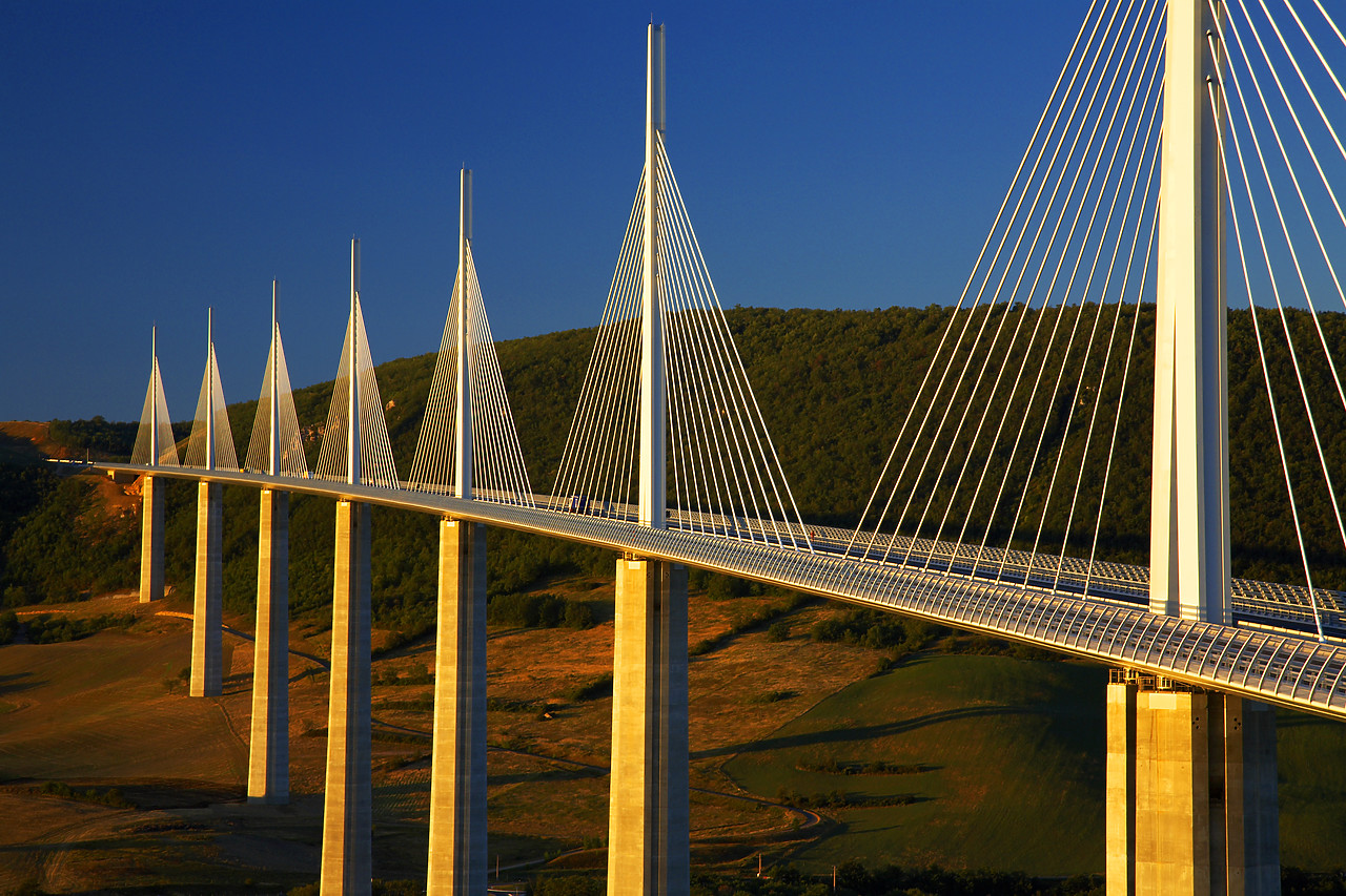 #060459-2 - Millau Viaduct over the Tarn River valley, Millau, France
