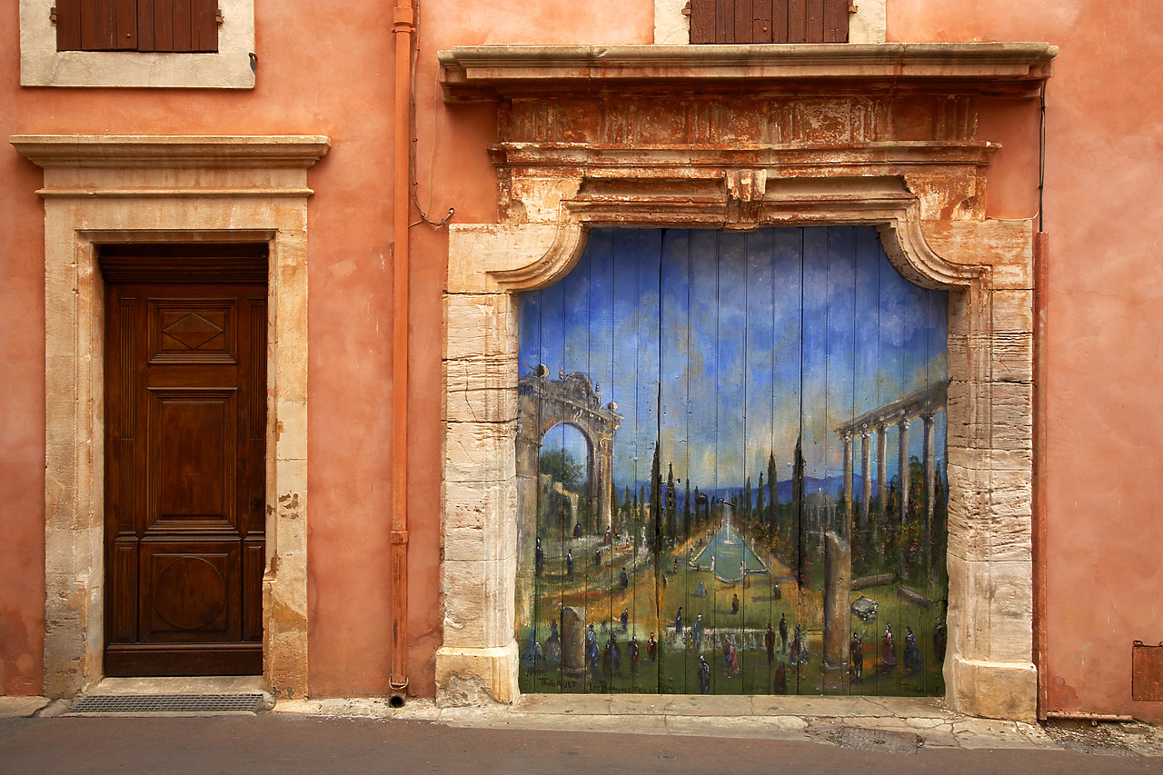 #060465-1 - Painted Door, Rousillon, Provence, France