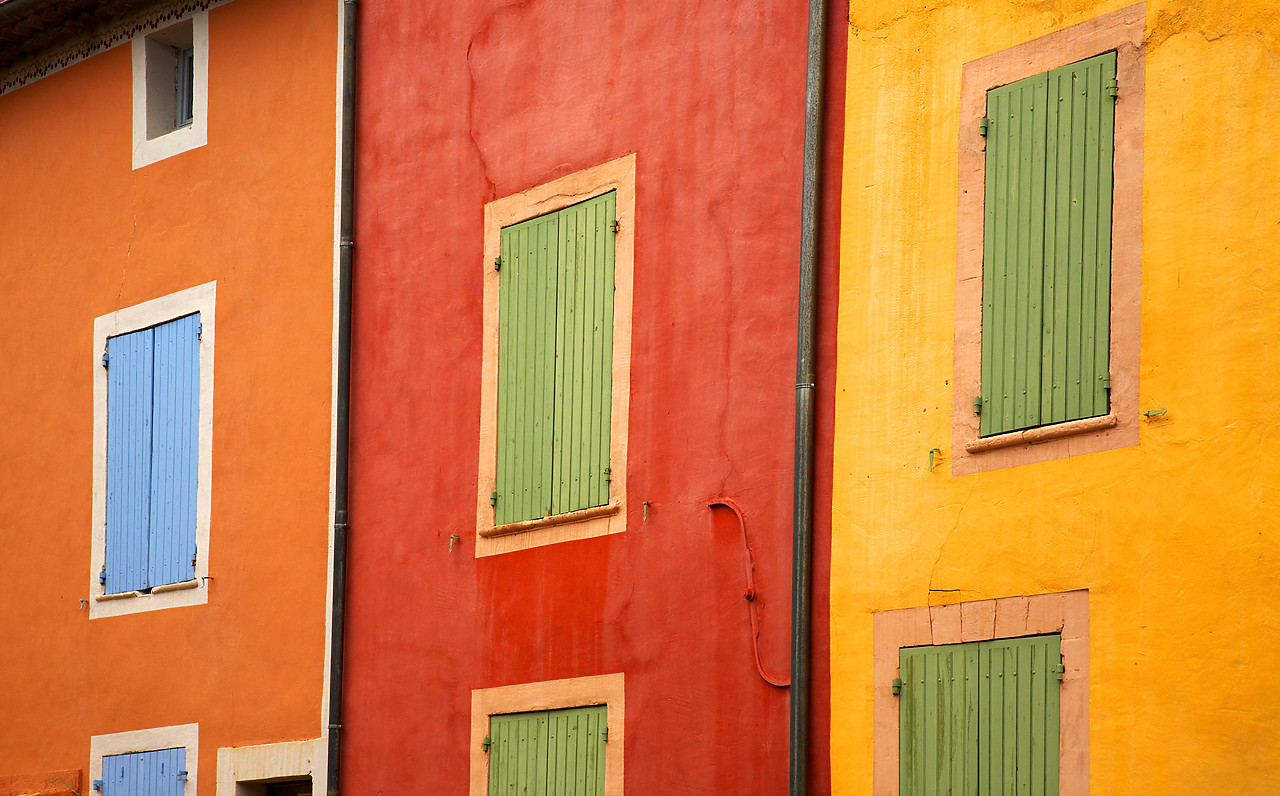 #060466-1 - Colourful Wall of Windows, Rousillon, Provence, France