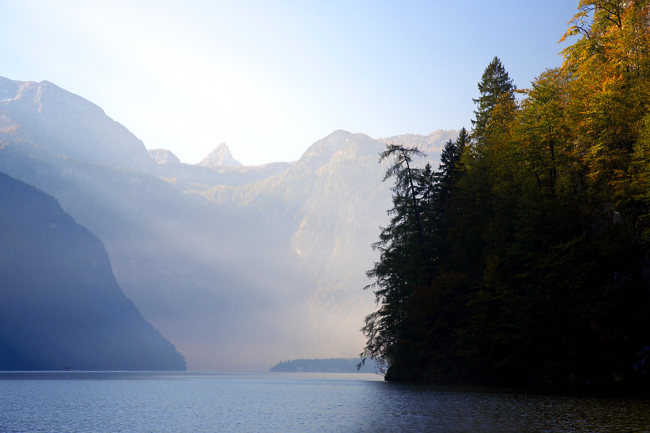 #060484-1 - Lake Konigsee & the Watzmann Mountain Range, Berchtesgaden National Park, Germany