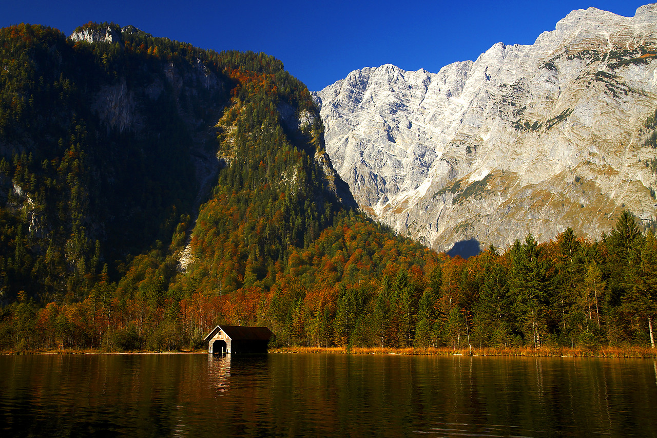 #060489-1 - Lake Konigsee & the Watzmann Mountain Range, Berchtesgaden National Park, Germany