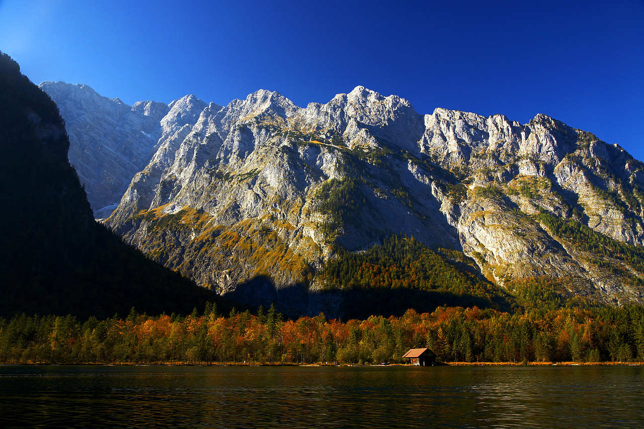 #060492-3 - Lake Konigsee & the Watzmann Mountain Range, Berchtesgaden National Park, Germany