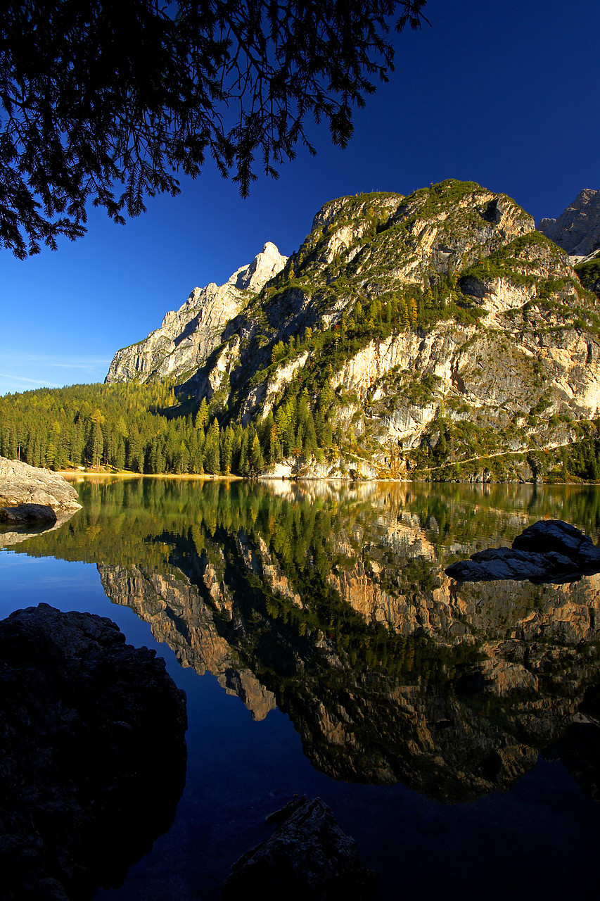 #060649-2 - Lago di Braies, Dolomites, South Tyrol, Italy
