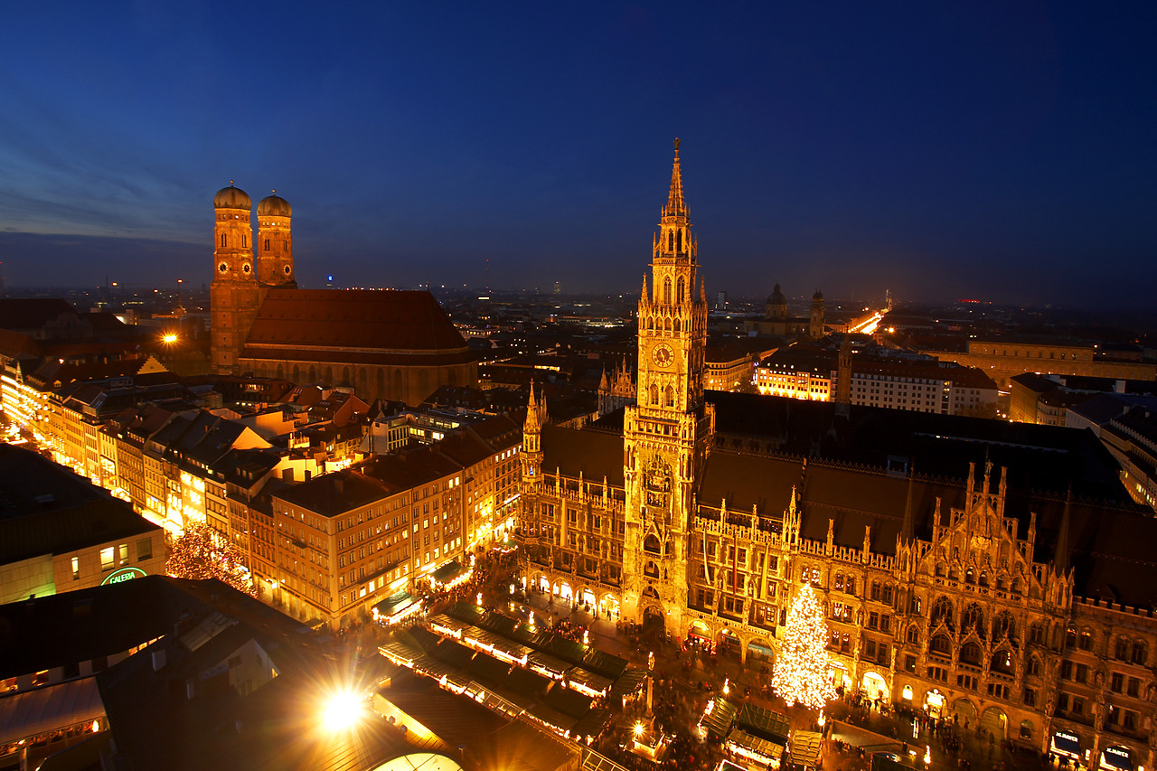 #060753-1 - View over Munich at Night, Munich, Germany