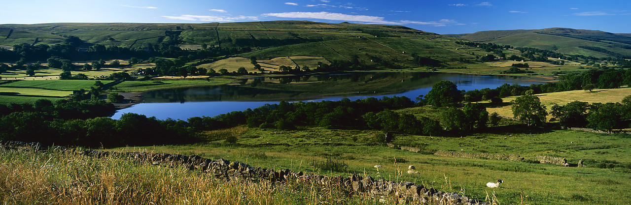 #060773-5 - View over Semer Water, near Bainbridge, Yorkshire Dales National Park, England