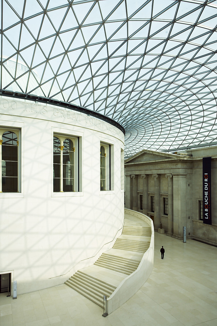 #070122-1 - The Great Courtyard, British Museum, London, England