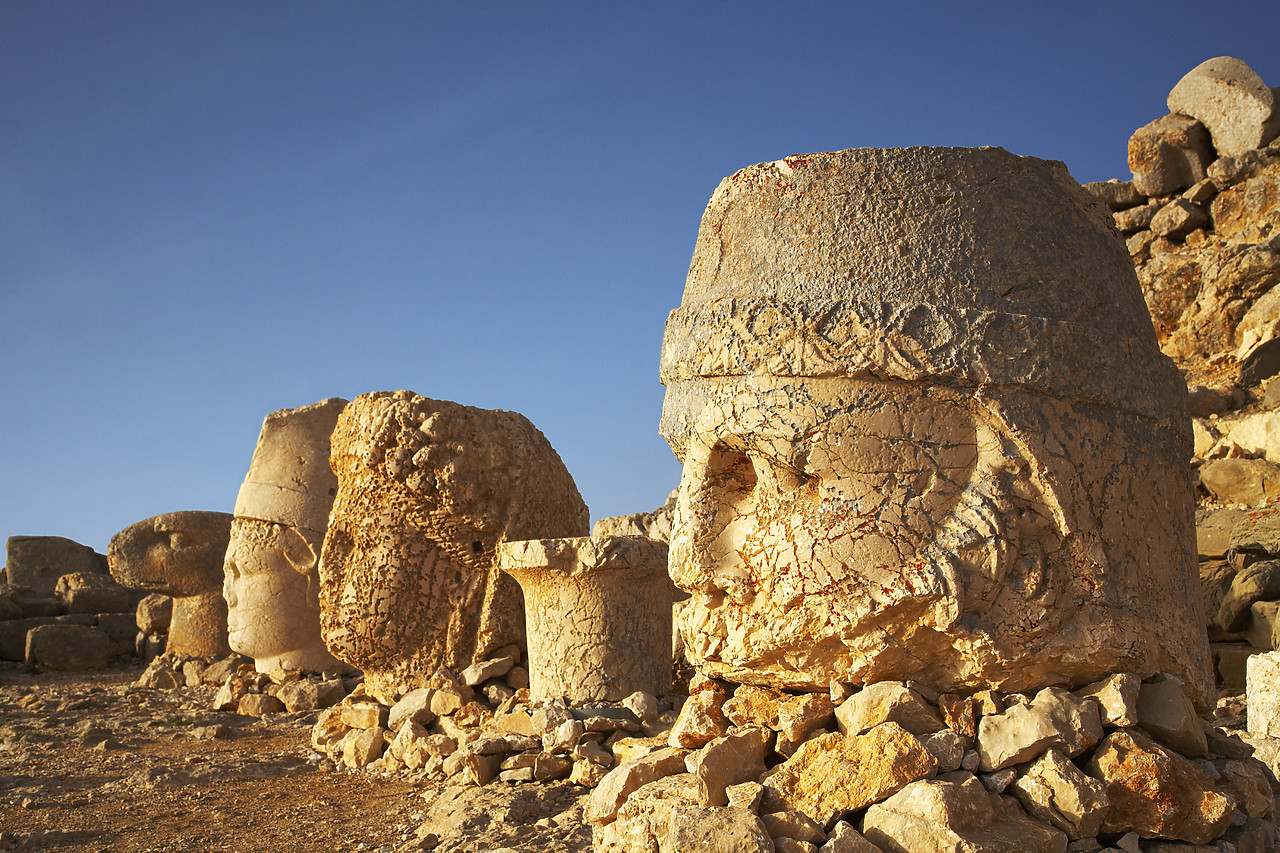 #070239-1 - Stone Heads of Gods, Mt. Nemrut Dagi, Turkey