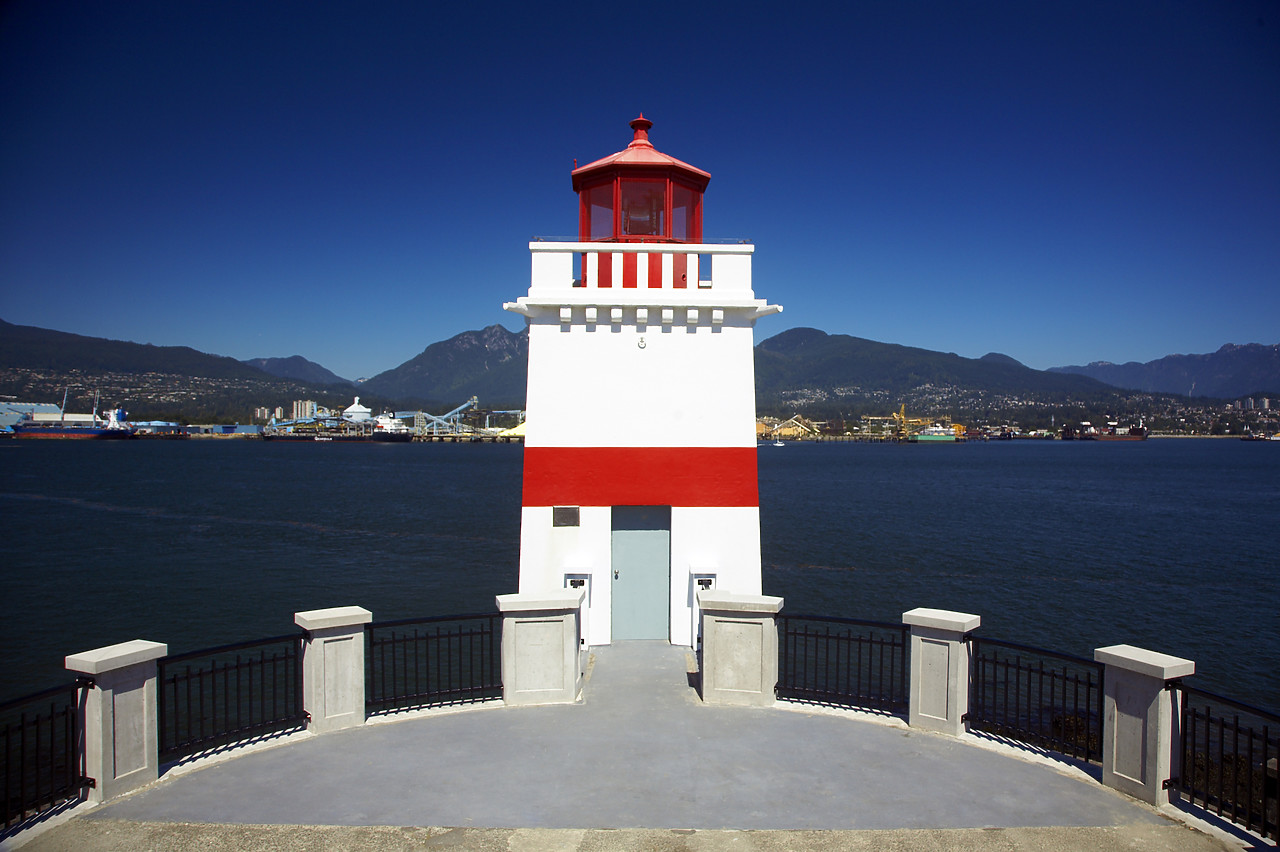 #070304-1 - Brockton Point Lighthouse, Burrard Inlet, Vancouver, British Columbia, Canada