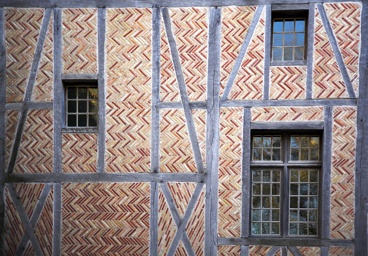 #070520-1 - Timbered Building & Windows, Carcassonne, Languedoc, France