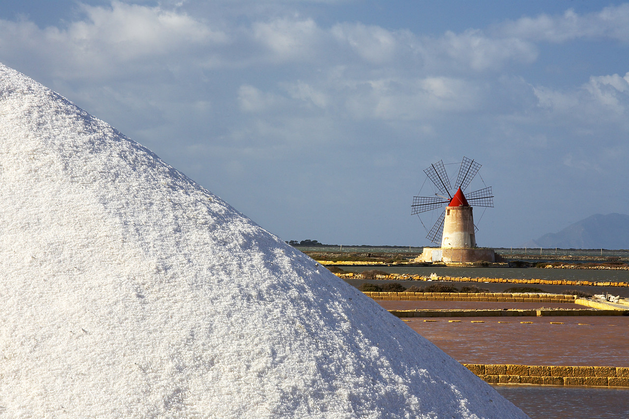 #080420-1 - Windmill at Infersa Salt Pans, Marsala, Sicily, Italy