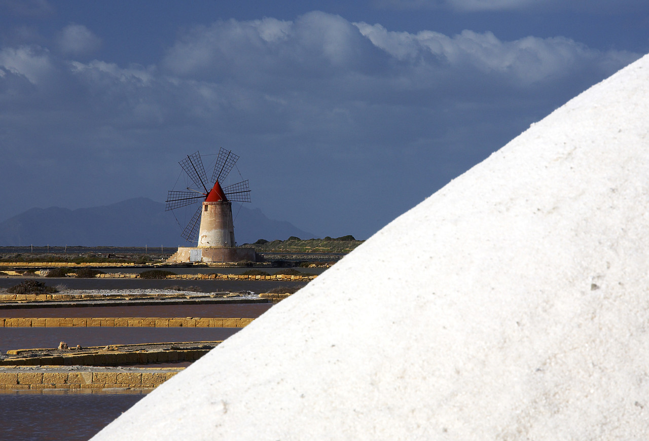 #080422-1 - Windmill at Infersa Salt Pans, Marsala, Sicily, Italy
