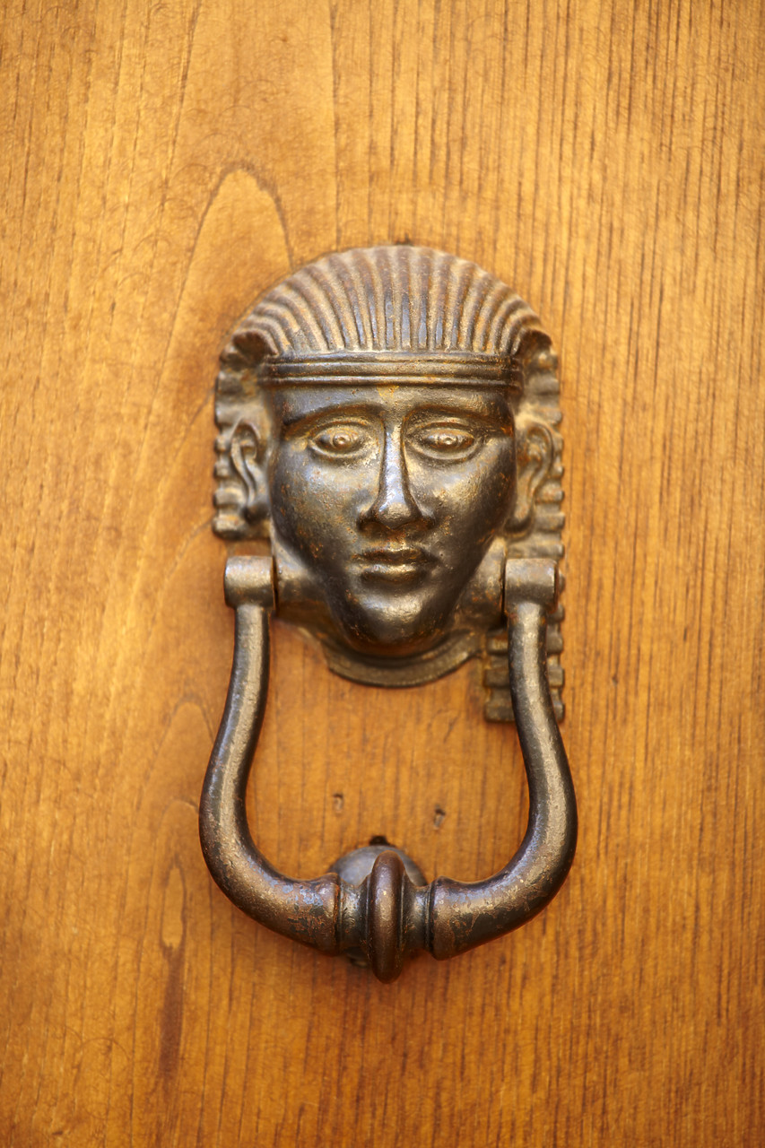 #090187-1 - Door Knocker