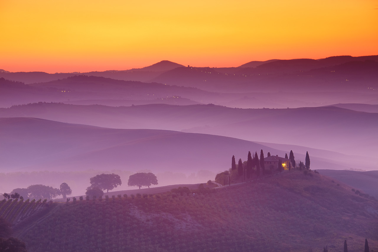 #090211-1 - Morning Mist at Belvedere, Val d' Orcia, Tuscany, Italy