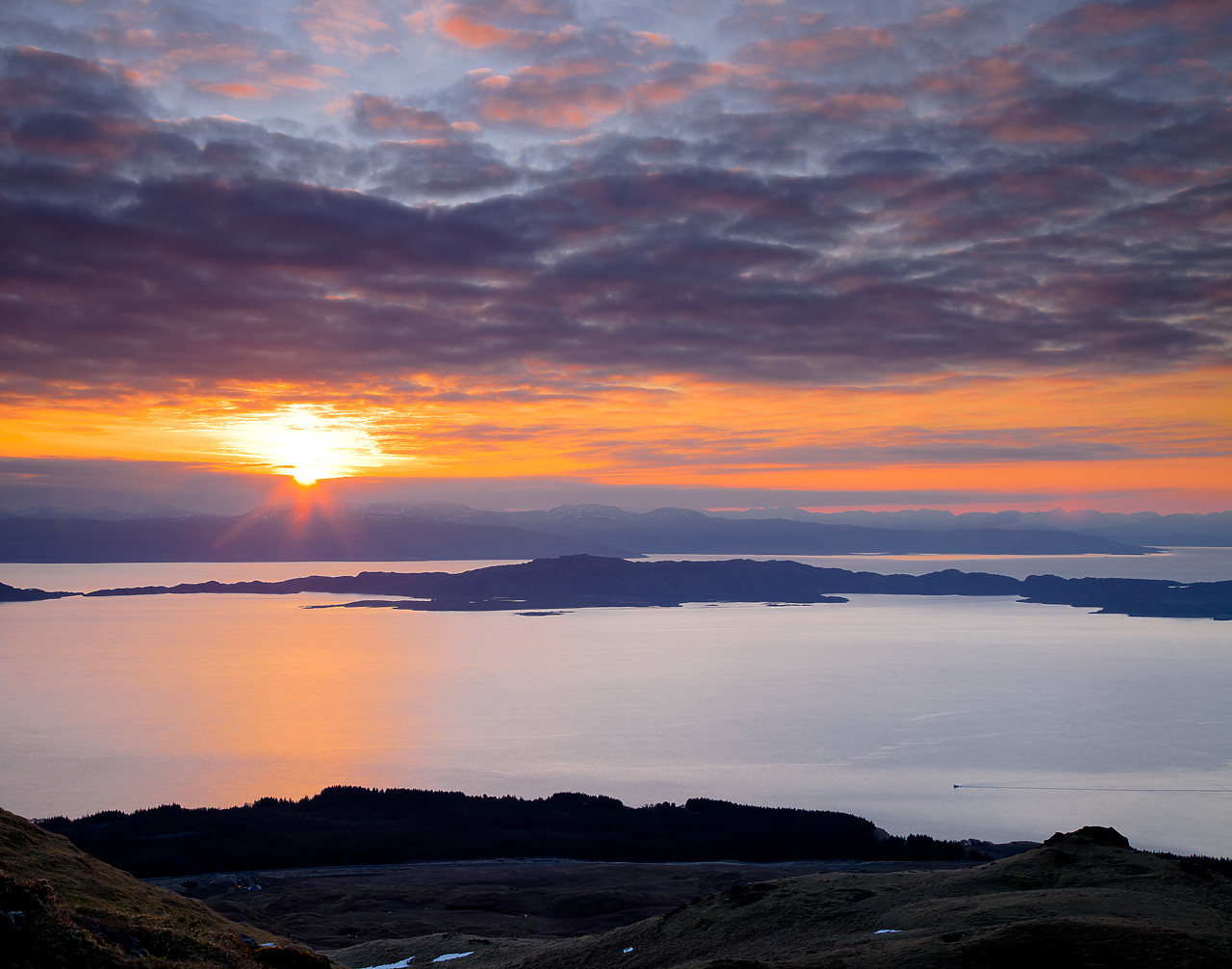 #100141-1 - Sunrise over the Sound of Raasay, Isle of Skye, Highland Region, Scotland