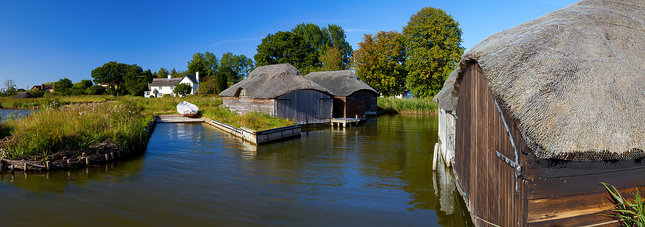 #100348-1 - Thatched Boathouses on Hickling Broad, Norfolk Broads National Park, Norfolk, England