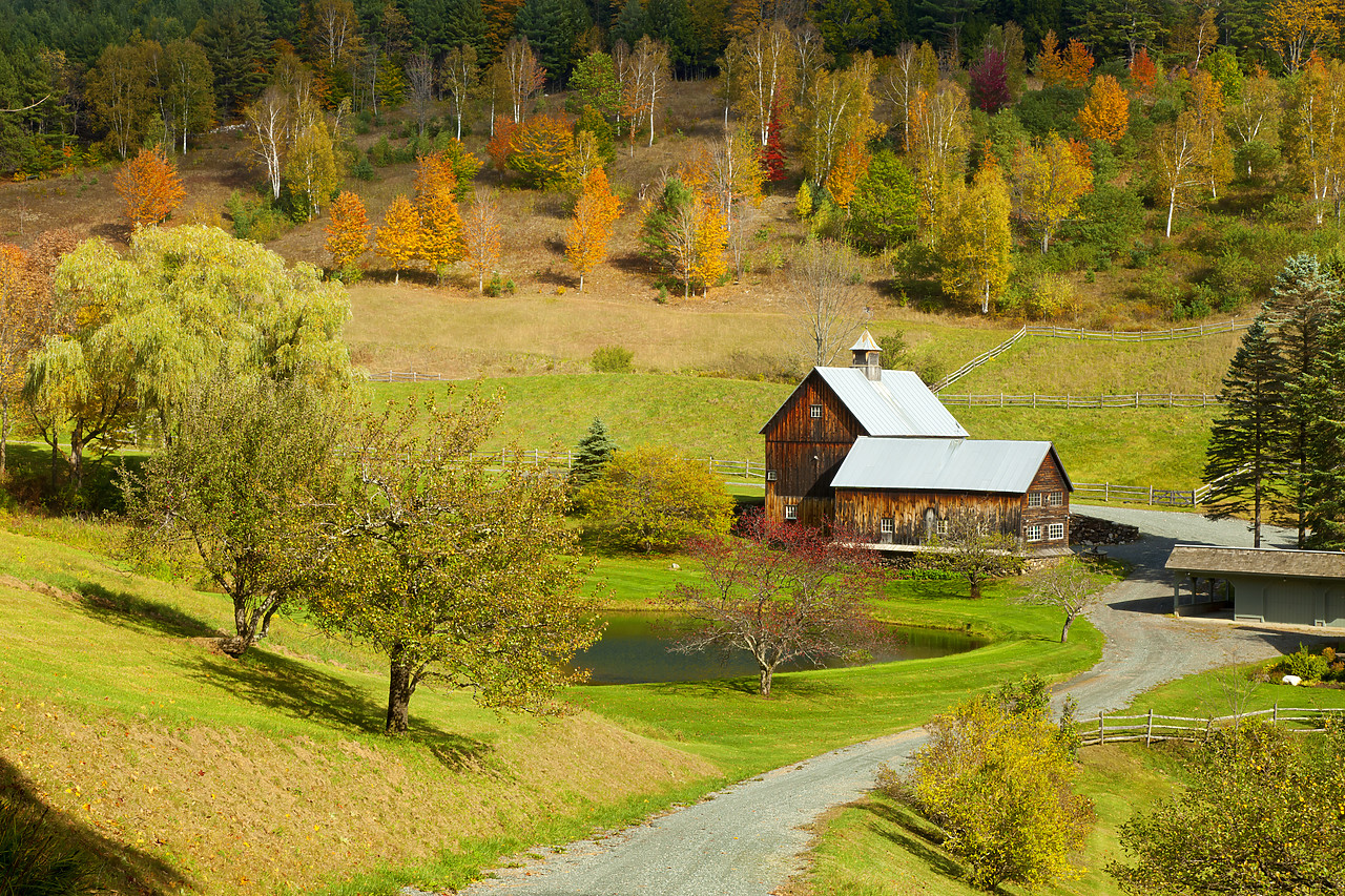 #100411-1 - Farm in Autumn, Woodstock, Vermont, USA