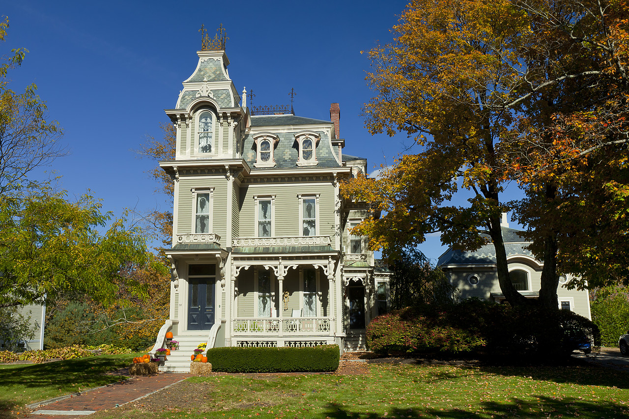 #100463-1 - Gothic House, Maine, USA