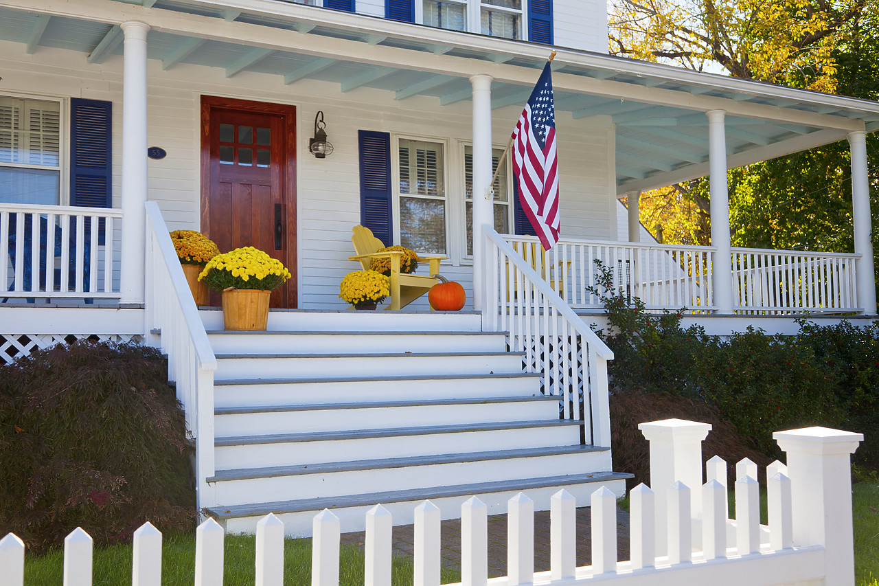 #100472-1 - Porch in Autumn, Portsmouth, New Hampshire, USA