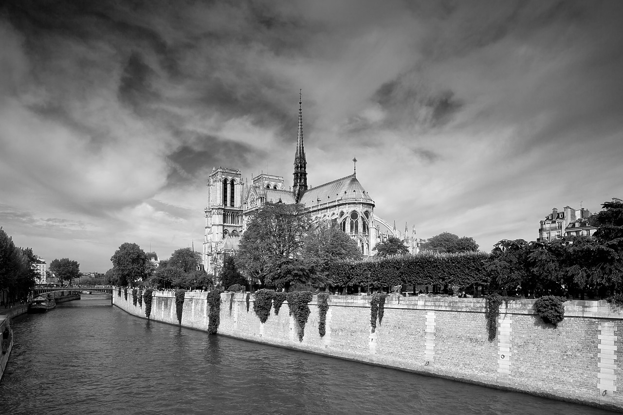 #100539-1 - Notre Dame Cathedral, Paris, France