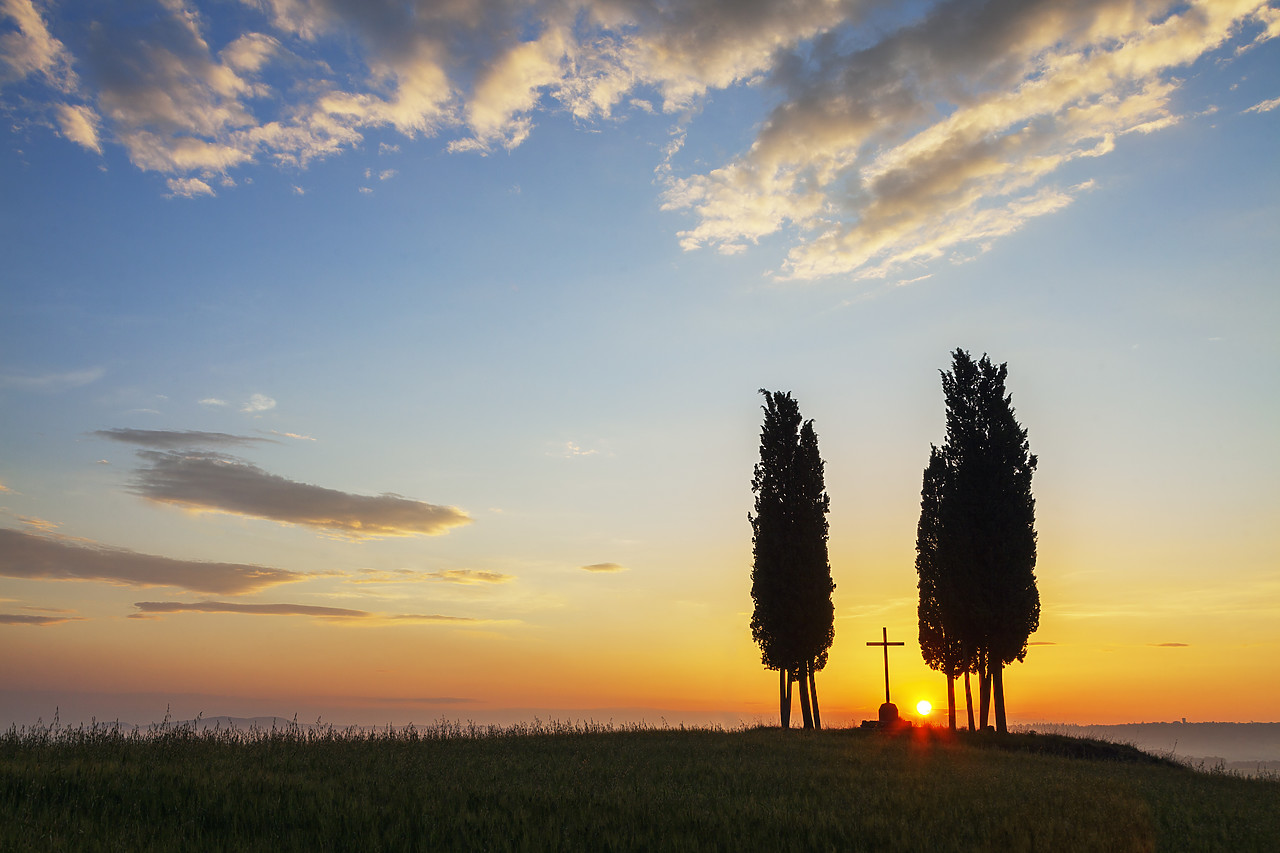 #120065-1 - Cypress Trees & Cross at Sunrise, Val d'Orcia, Tuscany, Italy