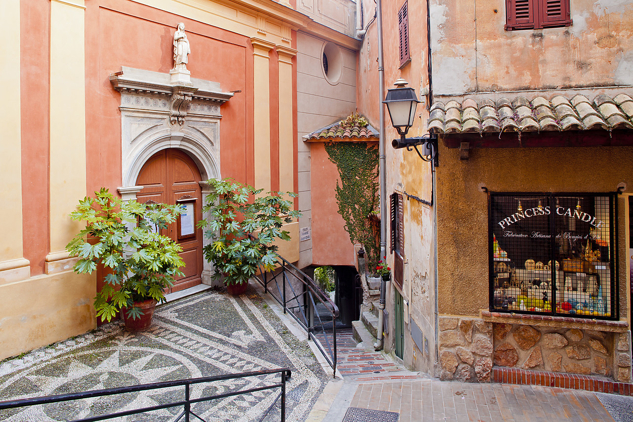 #120137-1 - Village of Roquebrune Cap Martin, Cote d'Azur, France