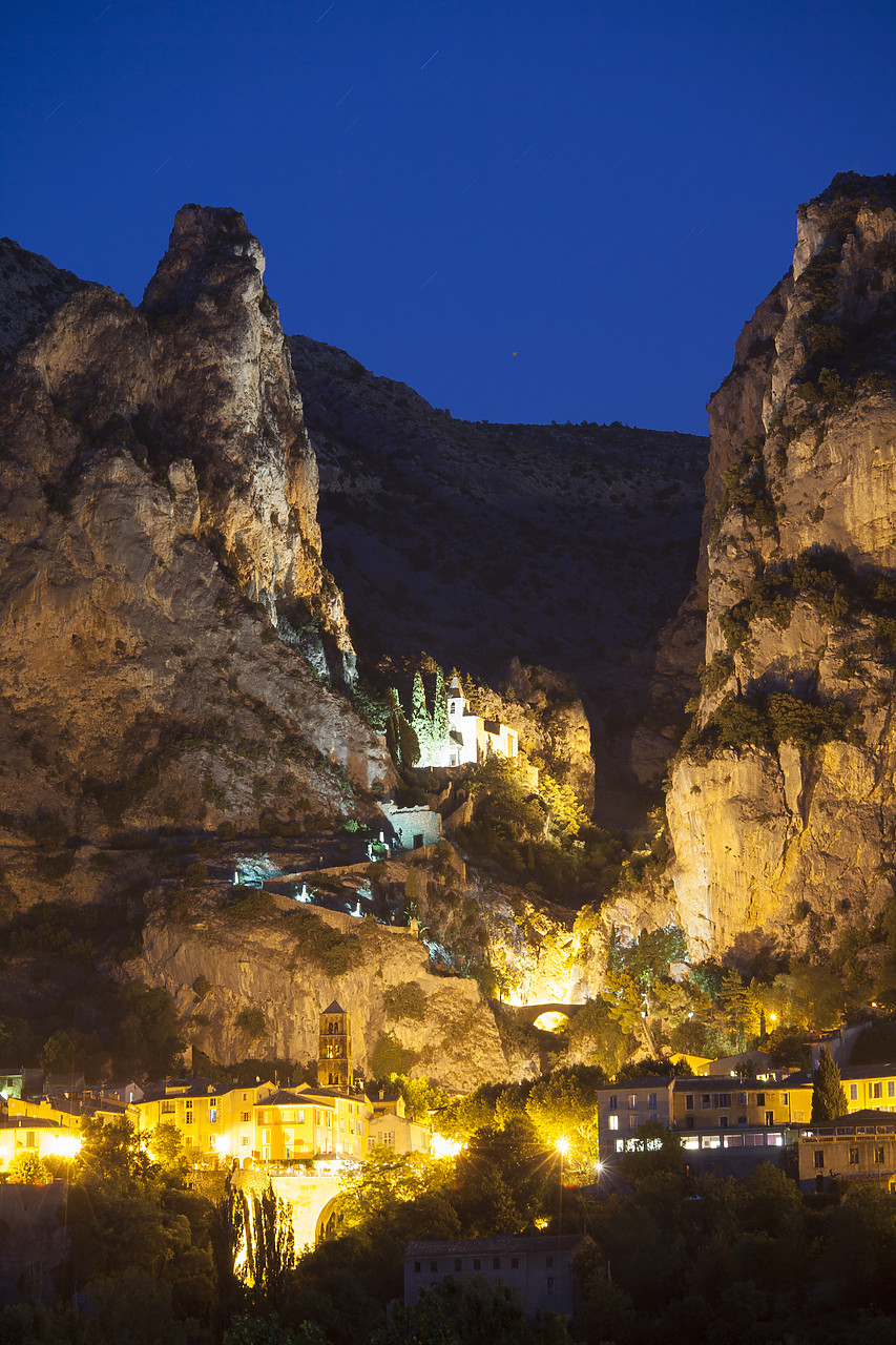 #120155-2 - Moustiers Sainte Marie at Night, Alpes de Haute, Provence, France